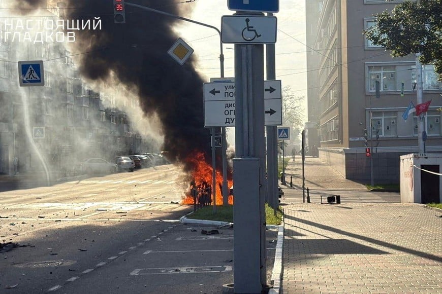 A car burns following what local authorities called a Ukrainian drone attack in the course of Russia-Ukraine conflict in Belgorod, Russia August 14, 2025. Governor of Belgorod Region Vyacheslav Gladkov via Telegram/Handout via REUTERS ATTENTION EDITORS - THIS IMAGE HAS BEEN SUPPLIED BY A THIRD PARTY. NO RESALES. NO ARCHIVES. MANDATORY CREDIT. WATERMARK FROM SOURCE.