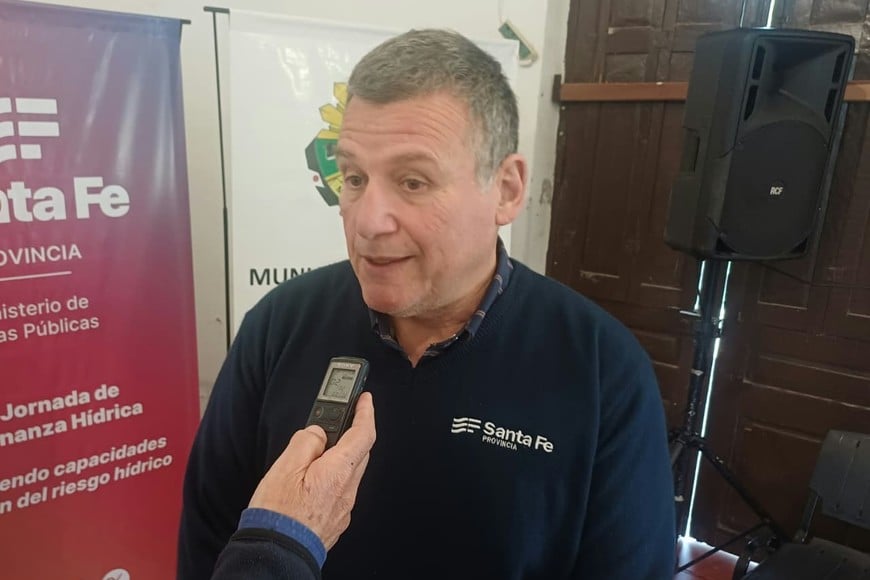 La jornada culminó con un taller en grupos que posibilitó arribar a interesantes conclusiones que permitirán afrontar los fenómenos de una manera más rápida y efectiva.