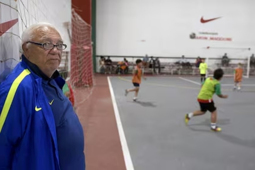 El histórico formador trabajó hasta sus últimos días en el Club Social Parque.