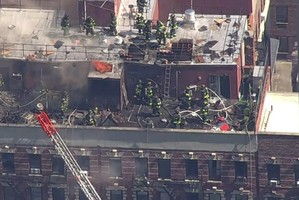 Explosión e incendio en Nueva York. Crédito: @WayneTechSPFX