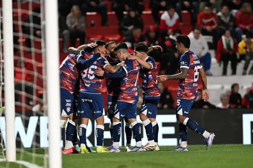 Doblete de Mauro Pittón | Unión-Instituto | Torneo Clausura Fecha 5 | Estadio Monumental Perón de Córdoba. Foto: Facundo Luque