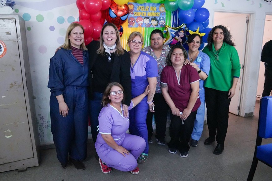 La ministra de Salud, Silvia Ciancio, acompañó la visita.