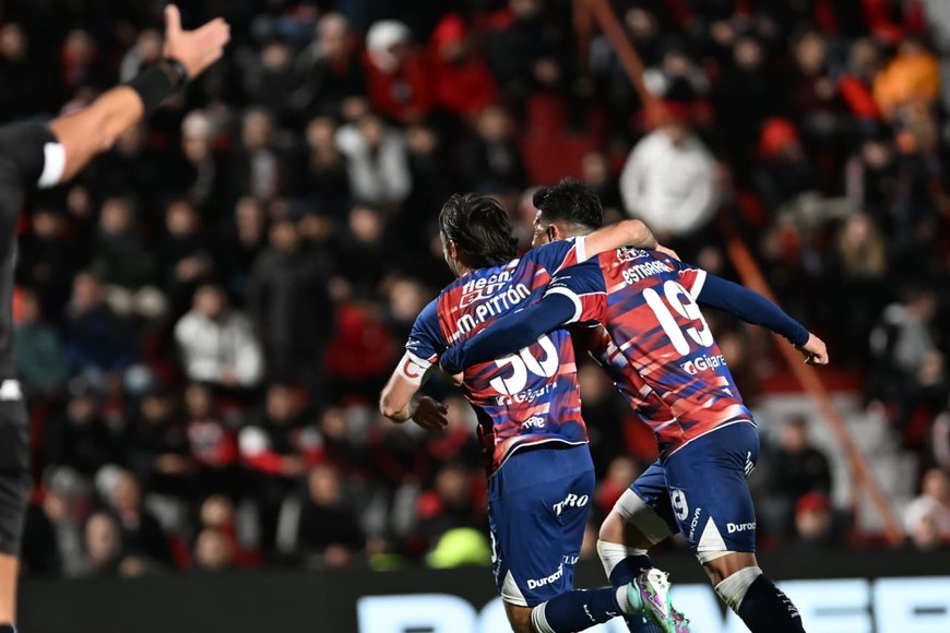 Doblete de Mauro Pittón | Unión-Instituto | Torneo Clausura Fecha 5 | Estadio Monumental Perón de Córdoba. Foto: Facundo Luque