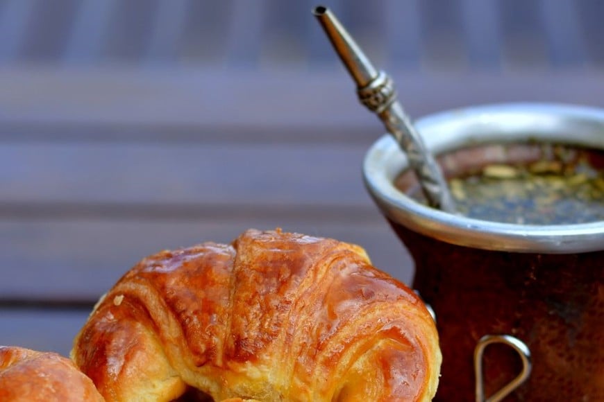 El cuadro puede durar unos minutos y mejorar al sentarse, hidratarse y consumir algo dulce o salado.