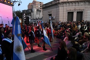 El aniversario reunió a generaciones de mujeres que continuaron con los ideales fundacionales. Crédito: Manuel Fabatía.