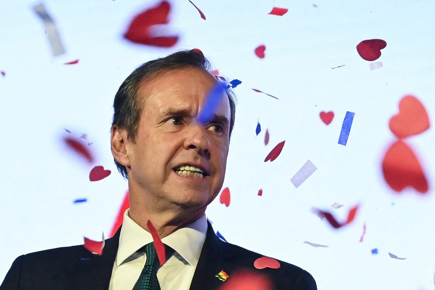 Bolivian presidential candidate Jorge "Tuto" Quiroga of the conservative Alianza Libre coalition looks on, as official results show him in second place in Sunday's presidential race, in La Paz, Bolivia, August 17, 2025. REUTERS/Claudia Morales