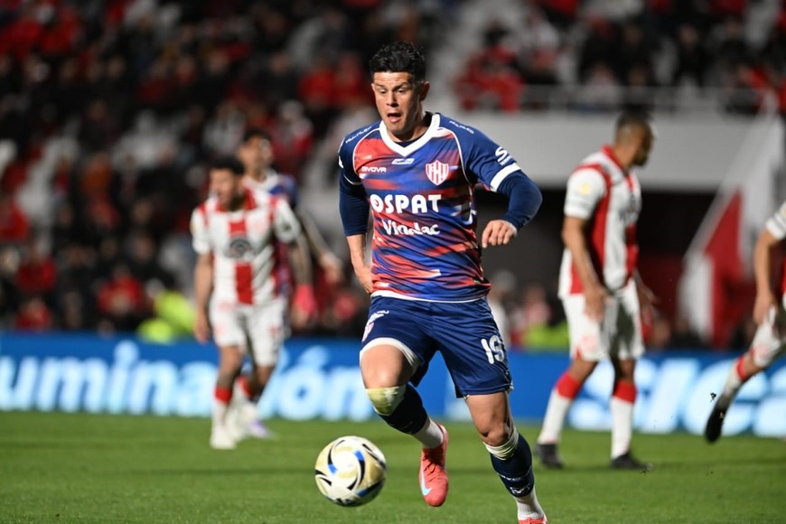 "Chelo" Estigarribia, el 9 que necesitaba goles y se le dio. Foto: Facundo Luque