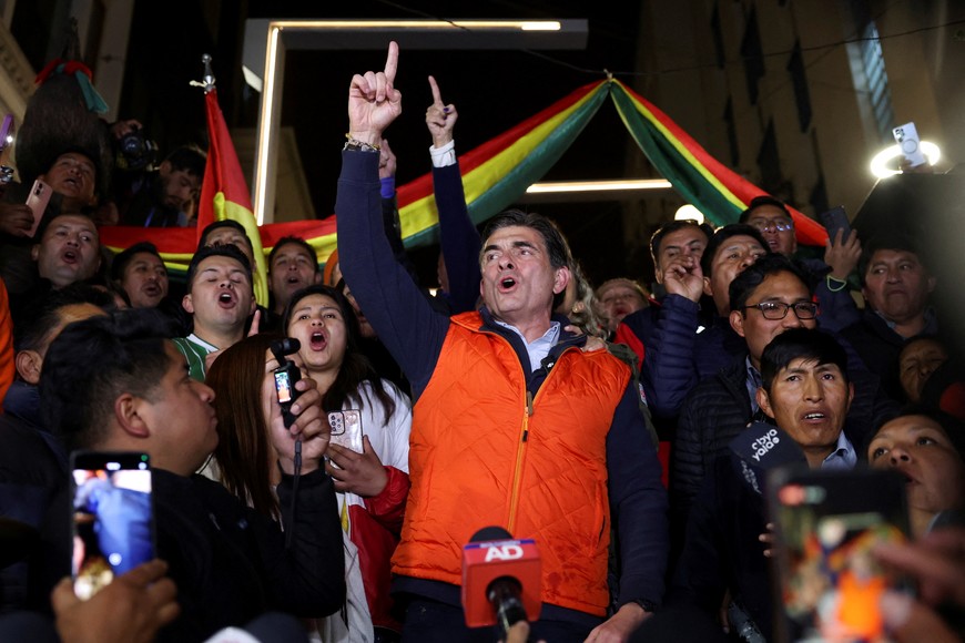Bolivian presidential candidate centrist Senator Rodrigo Paz of the Christian Democratic Party (PDC) reacts, as early official results show that he is leading Sunday's presidential race, in La Paz, Bolivia August 17, 2025. REUTERS/Pilar Olivares