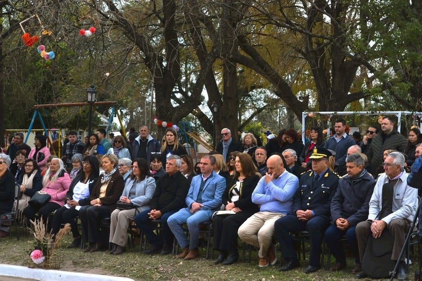 Festejos por los 100 años de la Escuela N° 110 de Colonia Mascías.