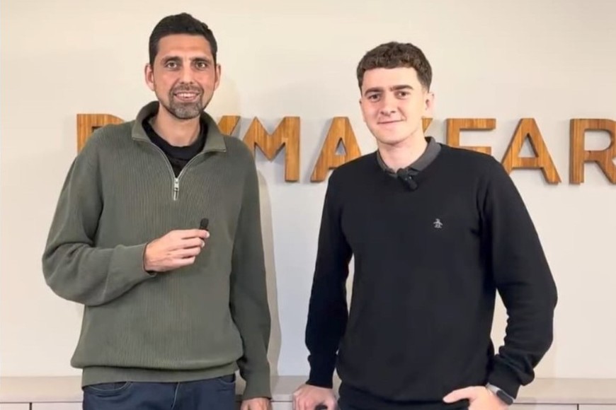 Franco Dumont (derecha), junto a Fernando del Peral, impulsores de proyecto que promueve la adopción estratégica de inteligencia artificial en entornos formativos y laborales. Crédito: Gentileza UCSF.