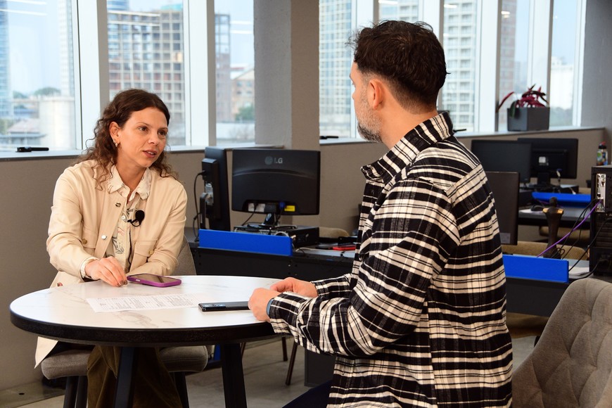“Avanzamos en principios para la inteligencia artificial”, dijo Mahmud. Foto: Guillermo Di Salvatore.