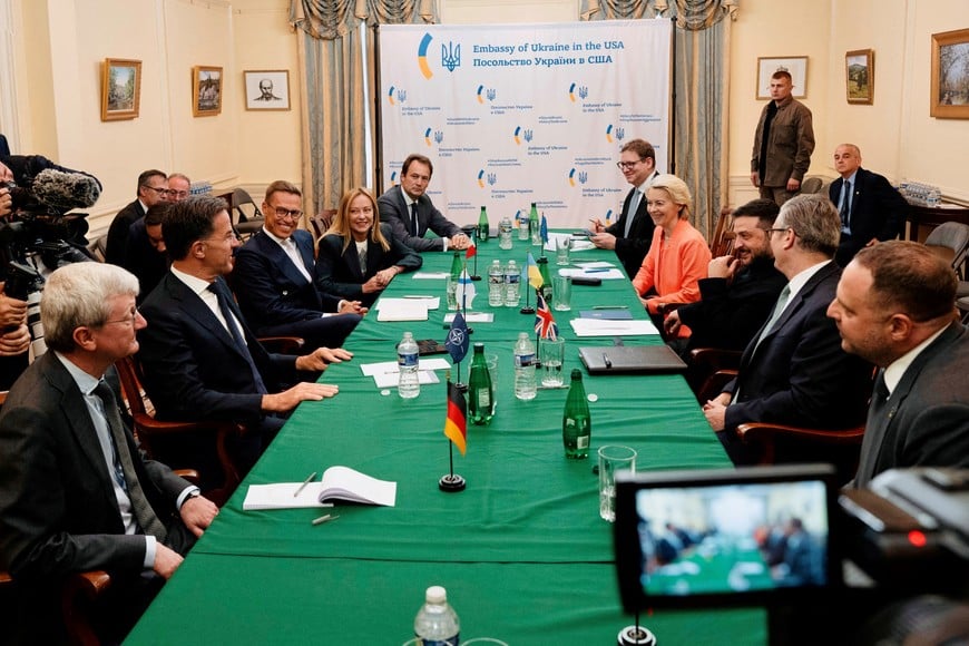 Ukrainian President Volodymyr Zelenskiy meets some of the European leaders at the Ukrainian Embassy, ahead of their meeting with U.S. President Donald Trump, in Washington, D.C., U.S., August 18, 2025. Italian Prime Ministry /Handout via REUTERS    THIS IMAGE HAS BEEN SUPPLIED BY A THIRD PARTY. NO RESALES. NO ARCHIVES.