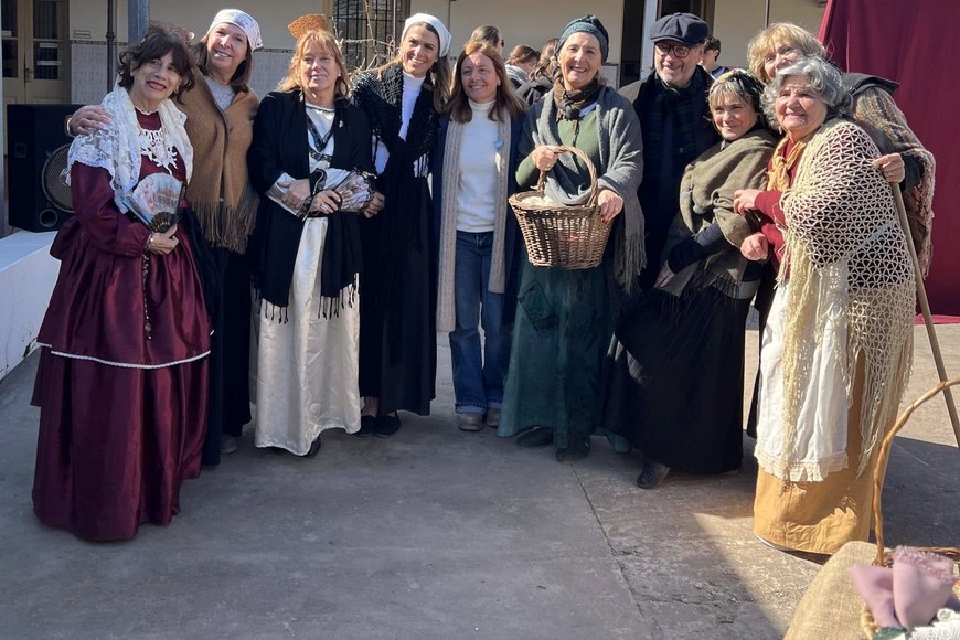 La función, que tuvo lugar en las instalaciones de la escuela, ofreció una profunda jornada de reflexión, cultura y memoria sobre la figura del Padre de la Patria.