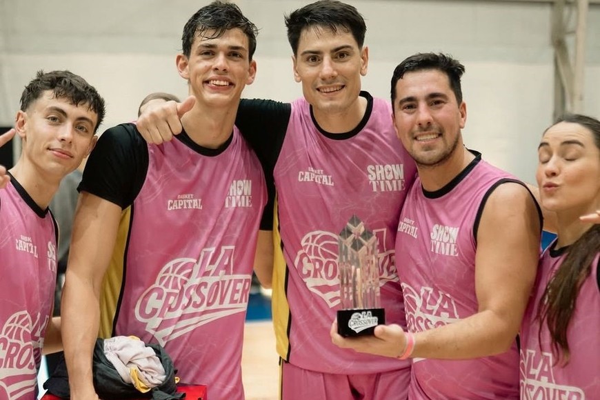 Festejo de campeones con Stenta como gran protagonista.