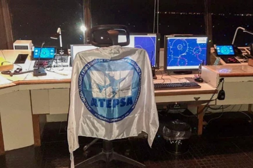 Los controladores aéreos nucleados en la Asociación Técnicos y Empleados de Protección y Seguridad a la Aeronavegación (ATEPSA) inician un cronograma de medidas de fuerza. Crédito: @ATEPSA_Nacional