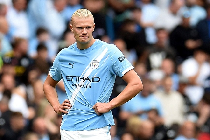 Soccer Football - Premier League - Manchester City v Tottenham Hotspur - Etihad Stadium, Manchester, Britain - August 23, 2025 
Manchester City's Erling Haaland reacts REUTERS/Peter Powell EDITORIAL USE ONLY. NO USE WITH UNAUTHORIZED AUDIO, VIDEO, DATA, FIXTURE LISTS, CLUB/LEAGUE LOGOS OR 'LIVE' SERVICES. ONLINE IN-MATCH USE LIMITED TO 120 IMAGES, NO VIDEO EMULATION. NO USE IN BETTING, GAMES OR SINGLE CLUB/LEAGUE/PLAYER PUBLICATIONS. PLEASE CONTACT YOUR ACCOUNT REPRESENTATIVE FOR FURTHER DETAILS..     TPX IMAGES OF THE DAY