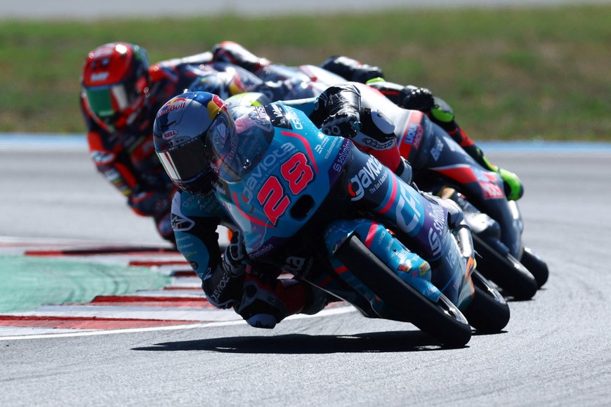 MotoGP - Hungarian Grand Prix - Balaton Park Circuit, Balatonfokajart, Hungary - August 24, 2025
Leopard Racing's Maximo Quiles in action during the Moto3 race REUTERS/Bernadett Szabo