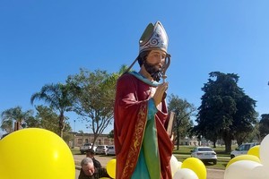 "En el marco del festejo en honor nuestro santo patrono la celebración se inicia a partir de las 10 horas con el acto en las explanadas de nuestra capilla", expresó Osta.