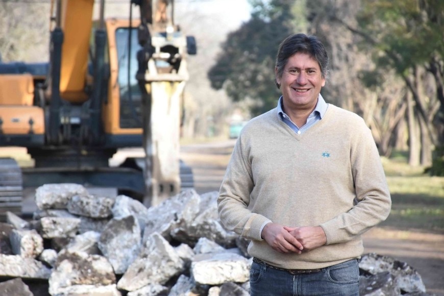 Santacroce pidió inversiones en agua, gas y energía para la ciudad.