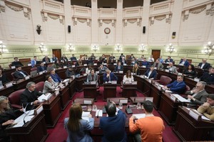 Plenario de tres comisiones para dictamen final de varias comisiones. Cattalini, Bastia y Levin, tres oficialistas en primera línea. Foto: Convención Reformadora.