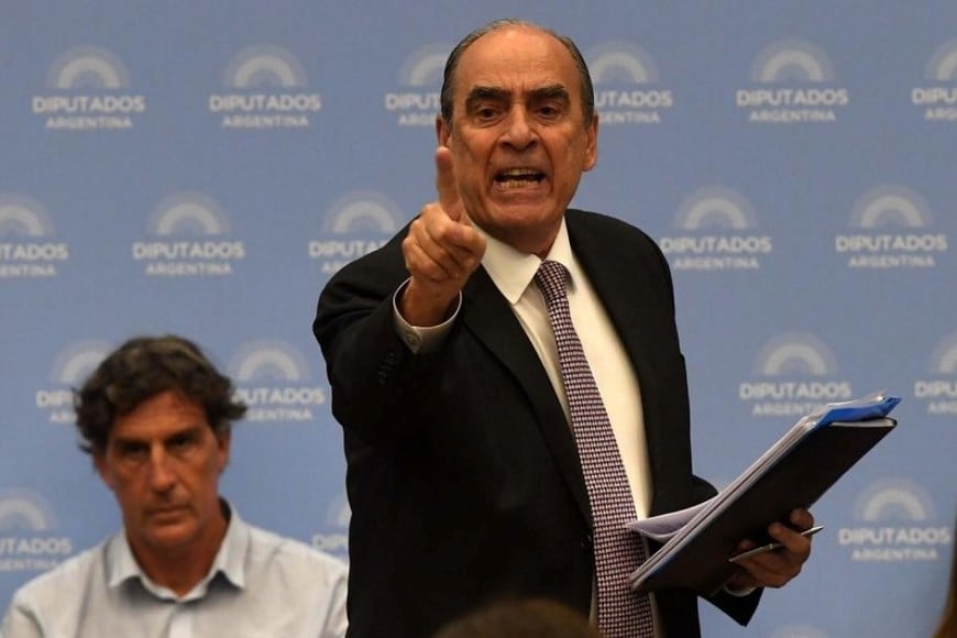 Guillermo Francos responderá más de mil preguntas de diputados en su tercer informe de gestión. Foto: Gentileza