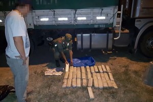 Camionero condenado por encubrimiento de contrabando y cohecho
