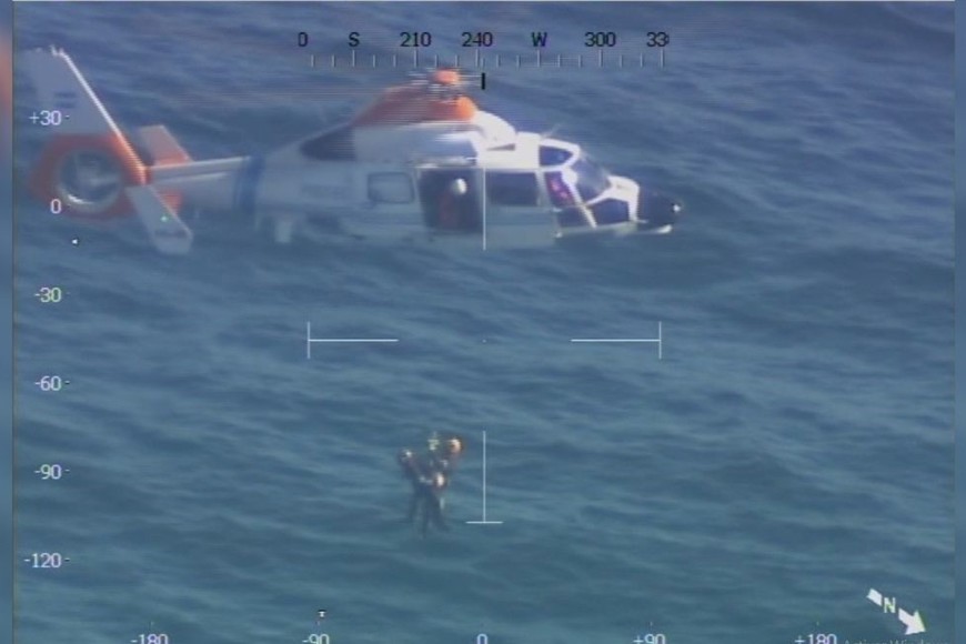 El tripulante había sufrido una fractura en uno de sus pies y necesitaba una cirugía urgente. Foto: PNA