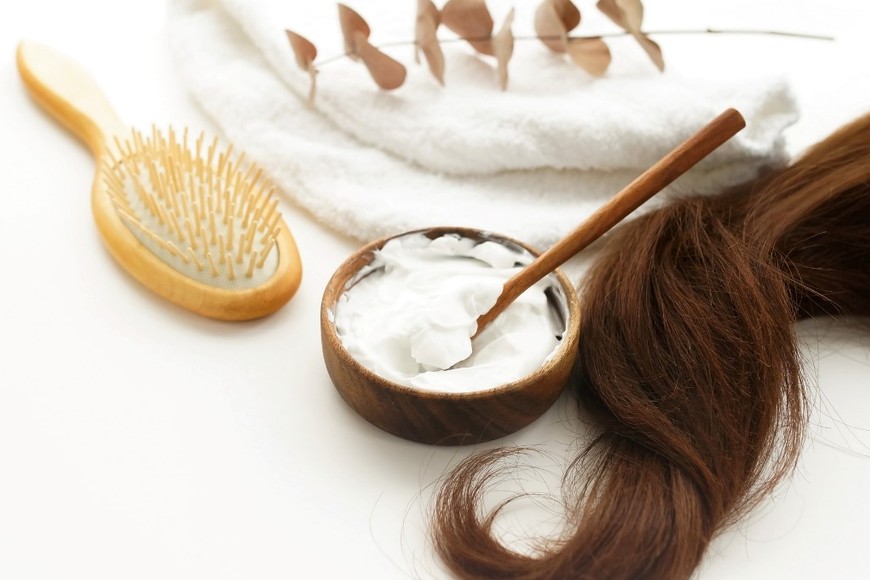 El uso de mascarillas nutritivas ayudan a la hidratación del cabello