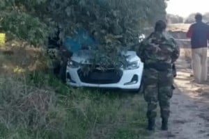 El auto donde se suicidó el femicida.