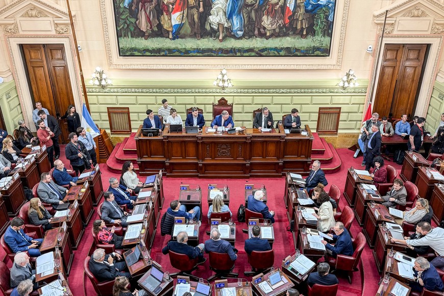 Sesión de la Convención Reformadora de la Constitución de Santa Fe - 27AGO25.