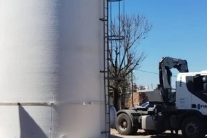 En esta etapa, se instalaron las cisternas en las localidades de Pozo Borrado y San Bernardo, cada una con una capacidad de 80.000 litros.