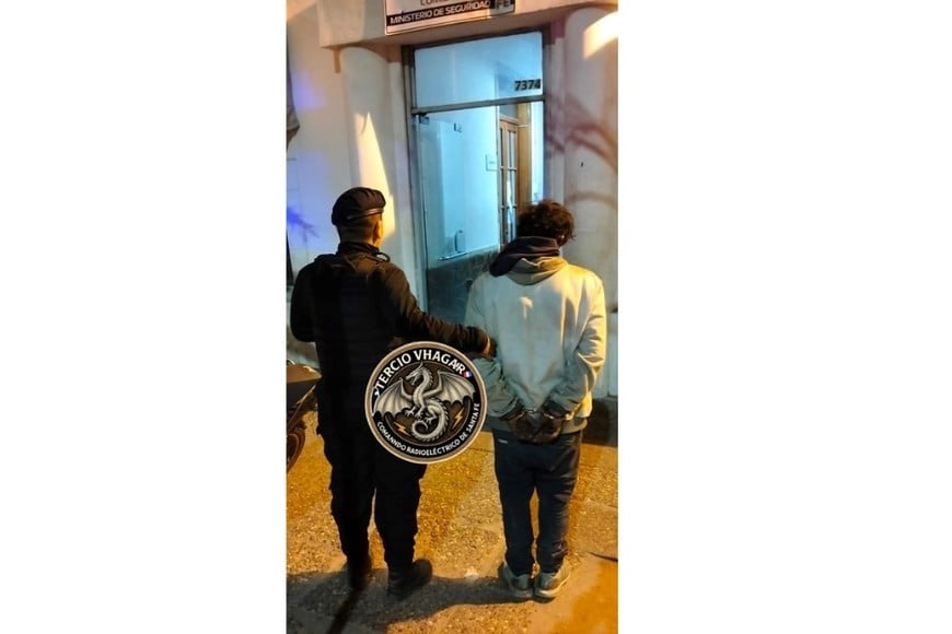 Los efectivos lograron la aprehensión de un adolescente de 16 años