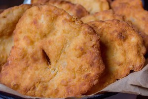 “Llueve, está para tortas fritas”