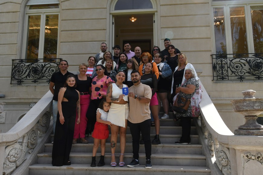 La franja de 30 a 39 años se consolidó como la más representativa, abarcando a más de la mitad de las parejas, mientras que los casamientos adolescentes prácticamente desaparecieron.