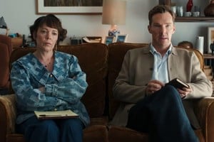 Olivia Colman y Benedict Cumberbatch en la película. Foto: Searchlight Pictures