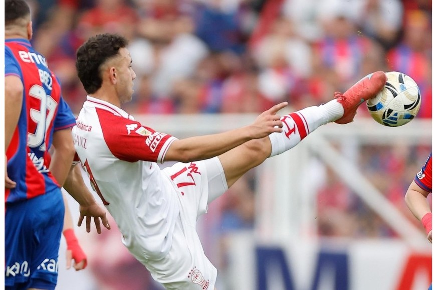 Ajustado y poco vistoso empate. Crédito: Prensa Huracán