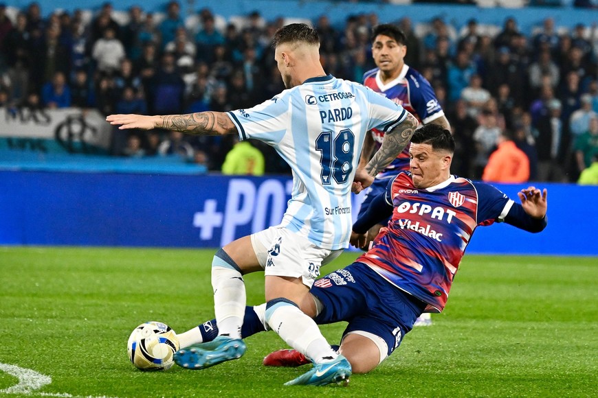 Unión encontró a su dupla goleadora en Tarragona y Estigarribia. Foto: Juan Manuel Foglia.