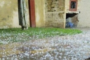 Cayó granizo en el dpto La Capital. La foto corresponde a Laguna Paiva. Periodismo Ciudadano.