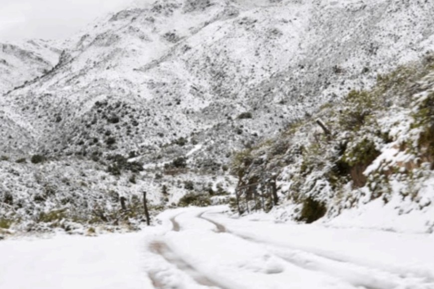 Santa Rosa trajo hasta nieve en una provincia del centro del país - Image 2