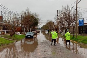 Protección Civil de la Municipalidad de Venado Tuerto brindó sus servicios para asistir a los vecinos.