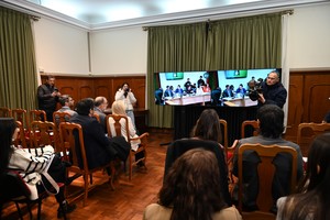 Familiares del acusado y de la víctima escucharon los alegatos en la misma sala. Foto: Flavio Raina