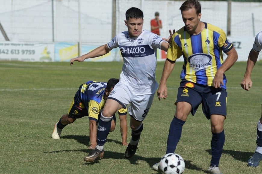 Joaquín Felizia. 16 goles convertidos por un jugador íntegro que se ha destacado a lo largo del Apertura. Crédito: Luis Cetraro.
