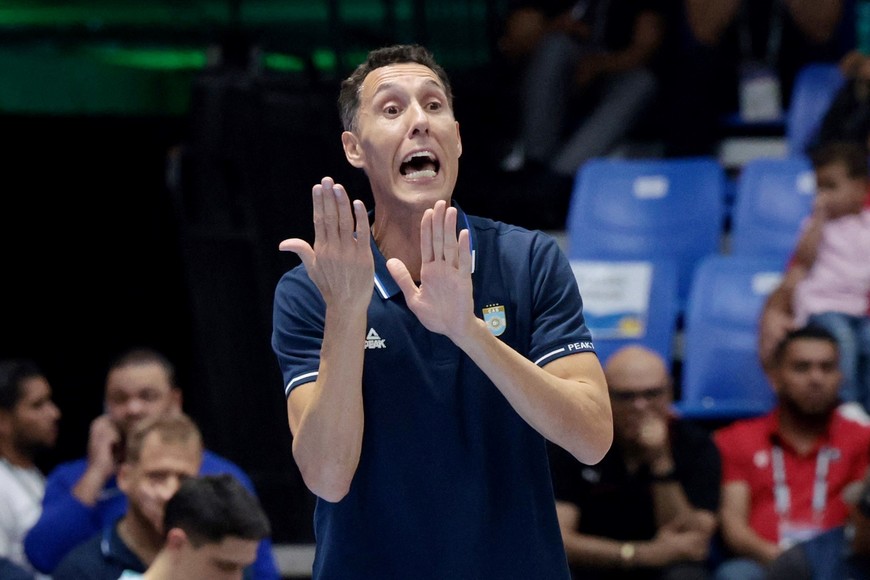 Basketball - FIBA AmeriCup 2025 - Final - Argentina v Brazil - Polideportivo Alexis Arguello, Managua, Nicaragua - August 31, 2025
Argentina coach Pablo Prigioni reacts REUTERS/Luisa Gonzalez