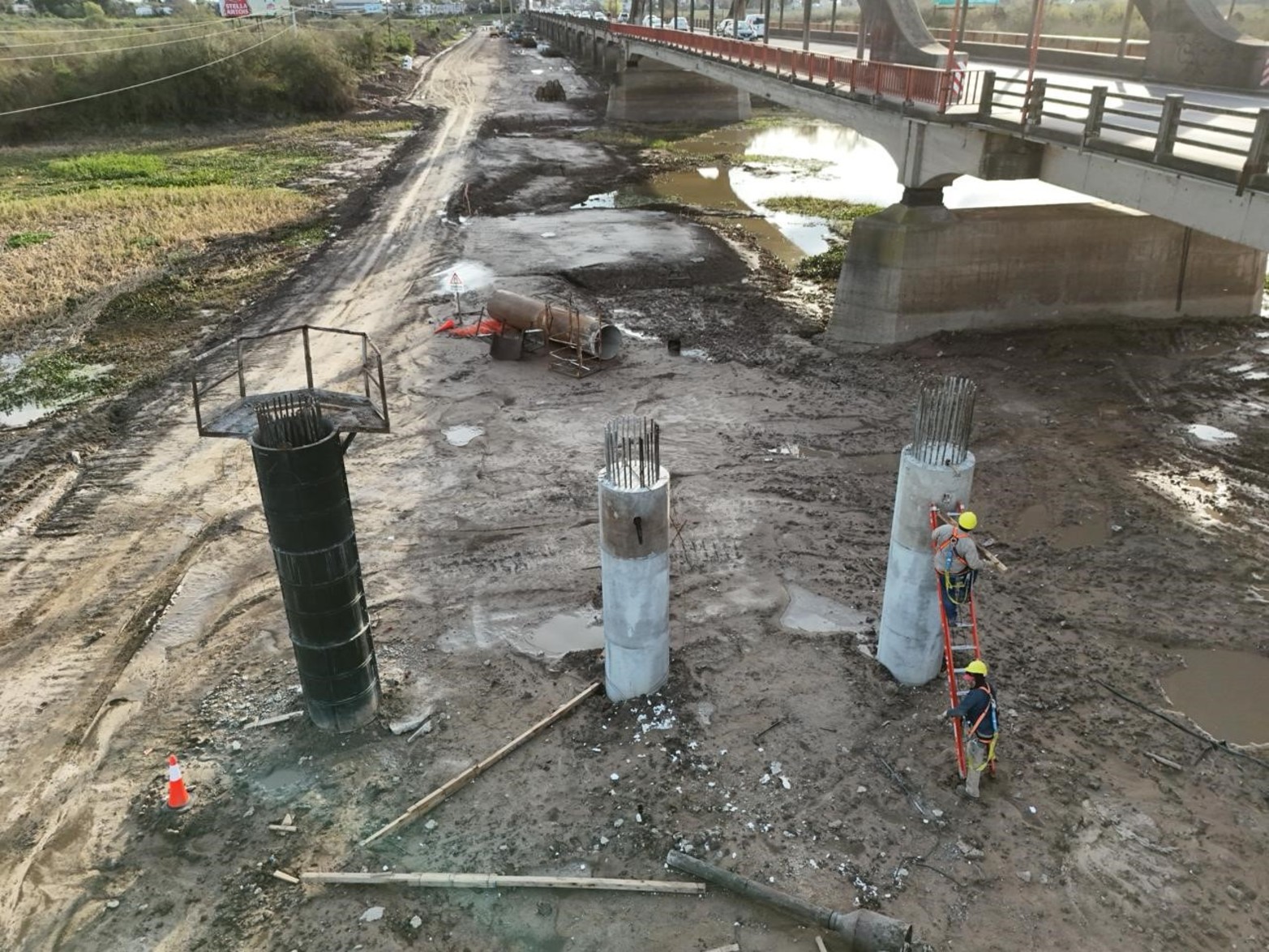 Nuevo Puente Carretero | Armado y llenado del primer cabezal