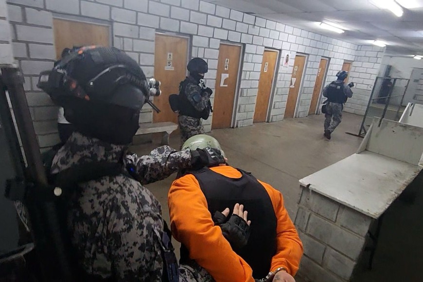 Gómez estaba requerido por homicidio y por integrar una organización criminal.