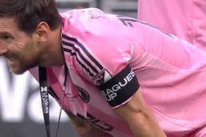 La desazón de Messi tras perder la final.