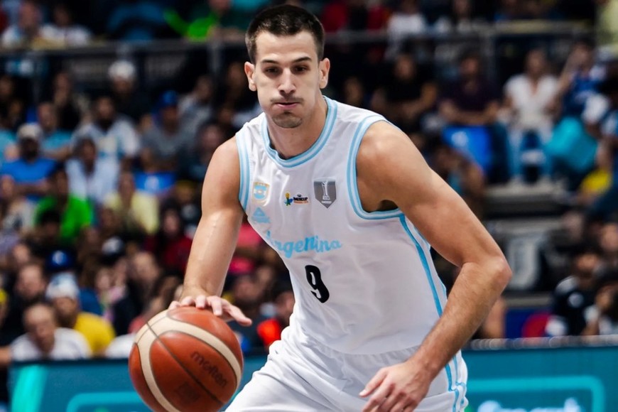 Brussino no logró impactar con su jerarquía desde el perímetro, pero sumó desde la experiencia y la defensa. Crédito: CAB