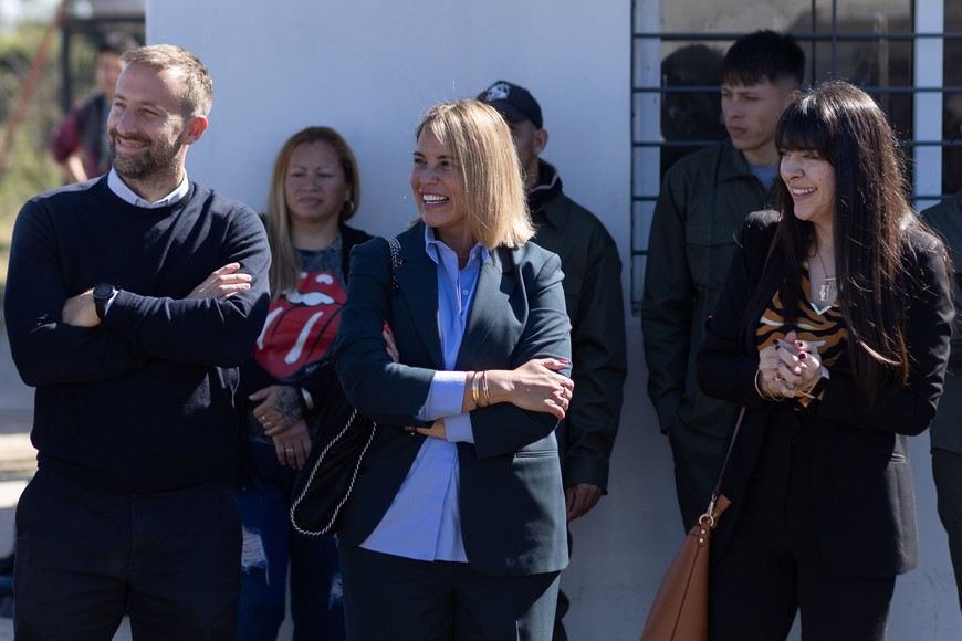 La cooperativa Dignidad y Vida Sana recibió un camión para su labor diaria.