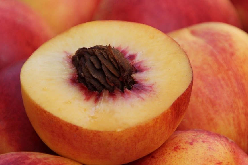 Los antioxidantes presentes en la piel del durazno ayudan a combatir el daño celular