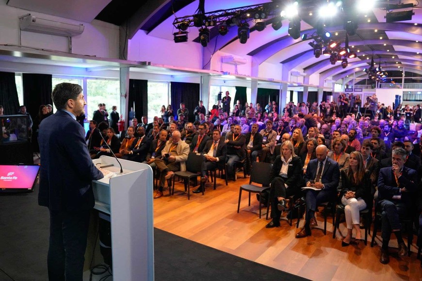 El gobernador habló en el Santa Fe Business Fórum.